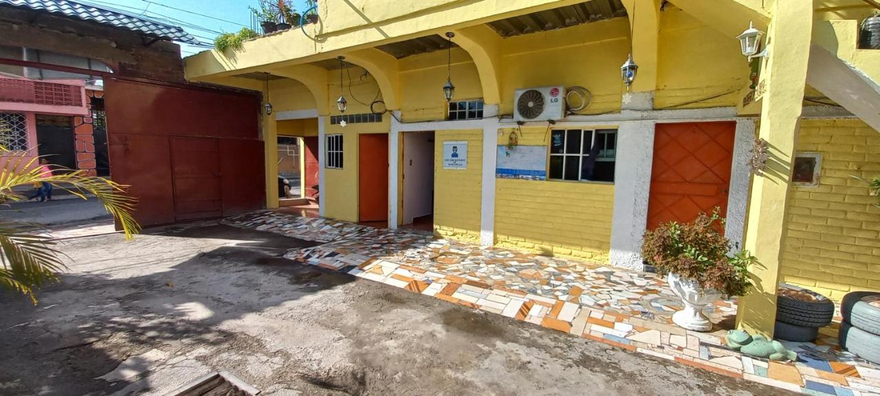 Hostal Santa Marta La Unión Exteriör bild