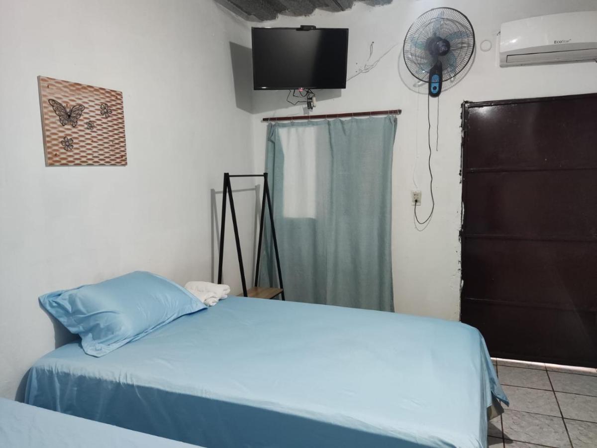 Hostal Santa Marta La Unión Exteriör bild