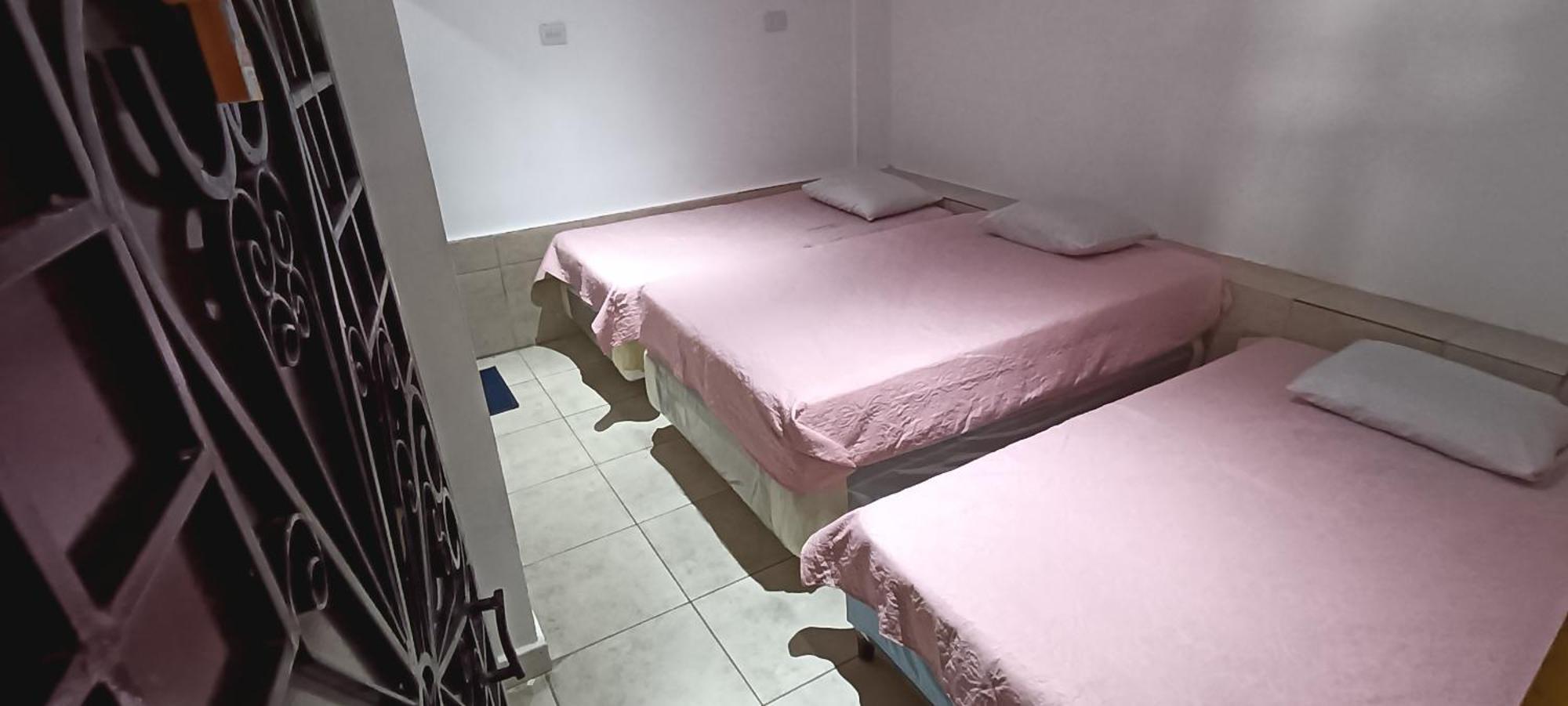 Hostal Santa Marta La Unión Exteriör bild
