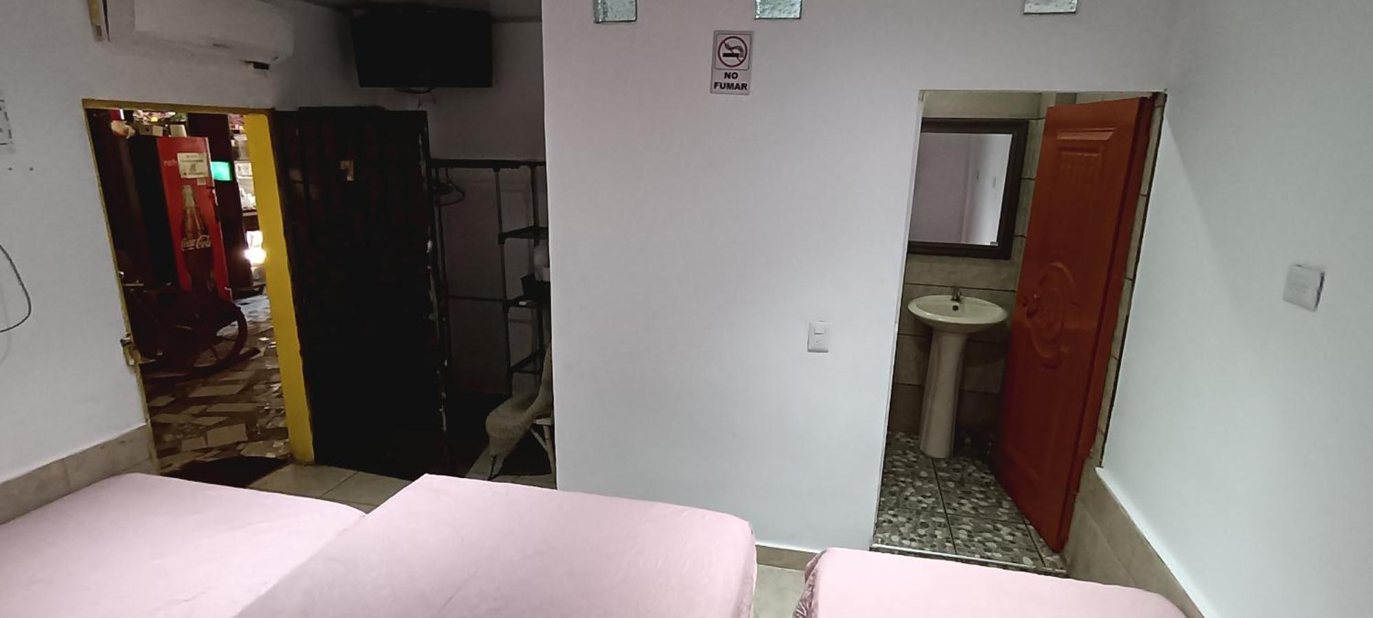 Hostal Santa Marta La Unión Exteriör bild